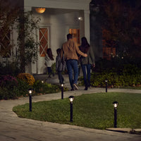 Outdoor LED Spotlight Designed for Motion Detection, 400 Lumen, Battery Powered, Integrated LED